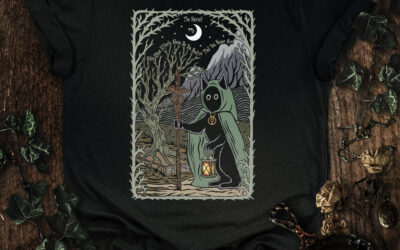 The Hermit Tarot Cat T-Shirt